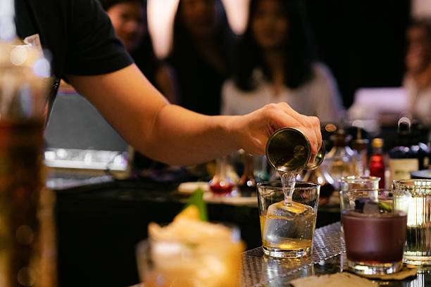 Does a cocktail shaker affect the rate of alcohol release? A comprehensive analysis of its principles, user experience, and real-world differences. 1 istockphoto 2219808449 612x612 2