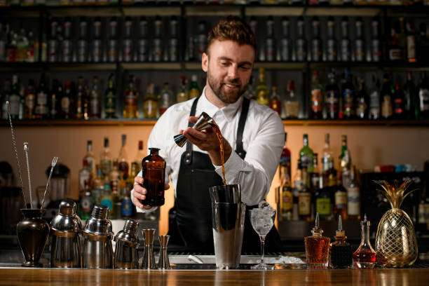 Cocktail Shakers on Bar Efficiency: Small Details You Might Overlook 2 istockphoto 1404412754 612x612 1